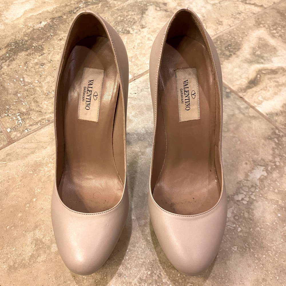 Valentino Pumps
